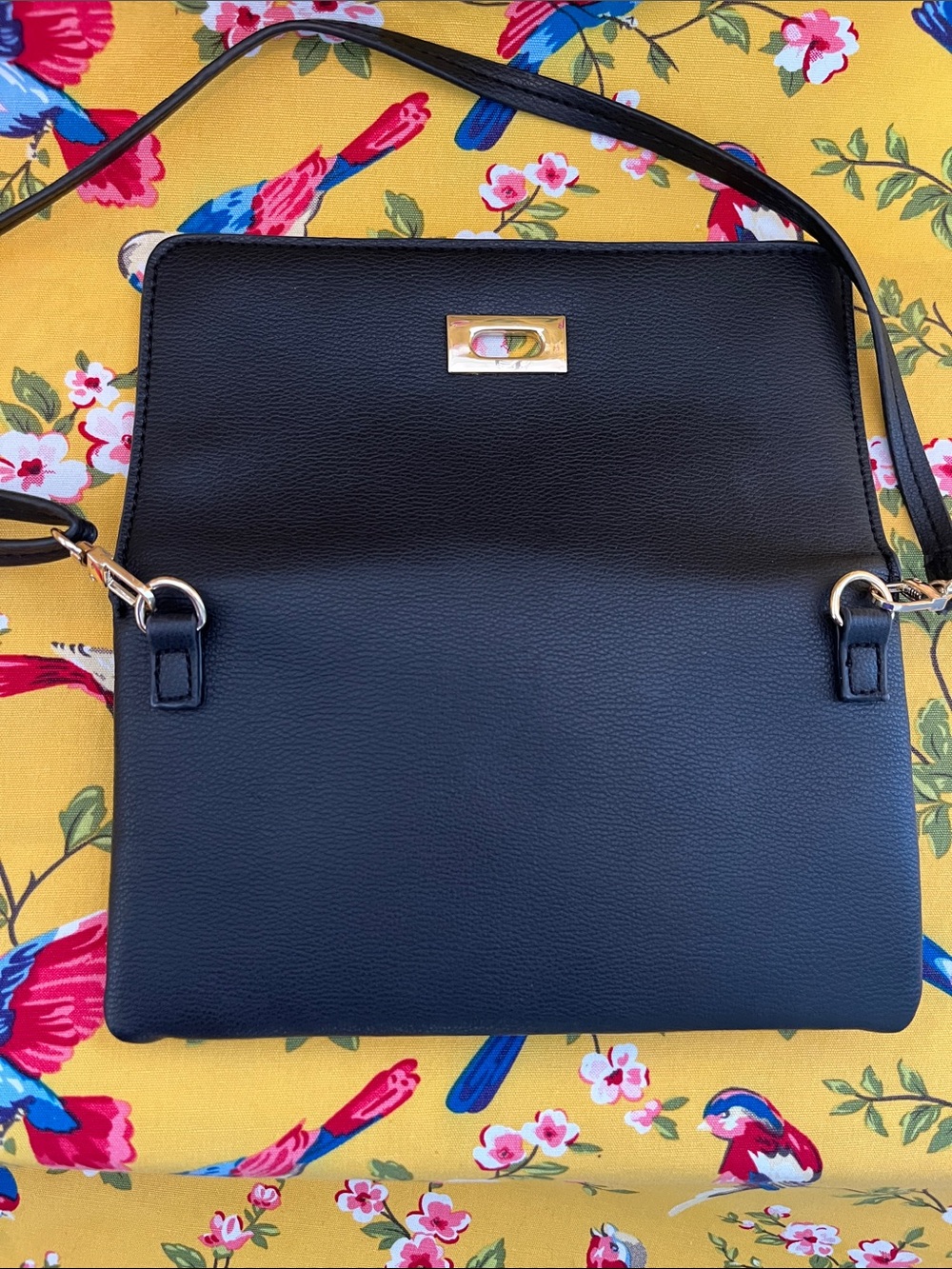 JustFab Black Crossbody Wallet with Gold Turn-Lock - Picture 4 of 6